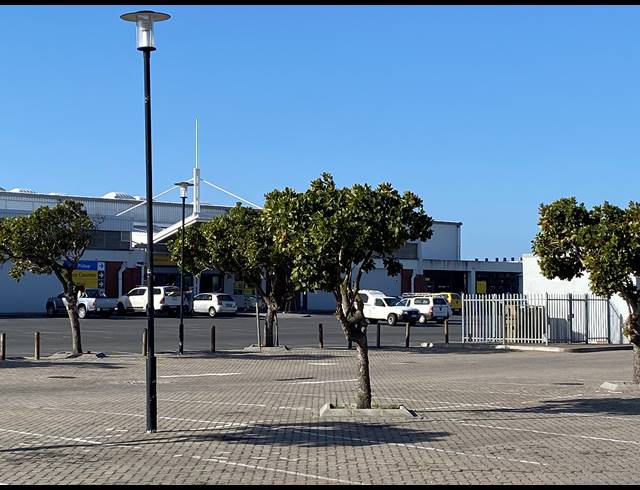349M² RETAIL TO LET IN TOKAI